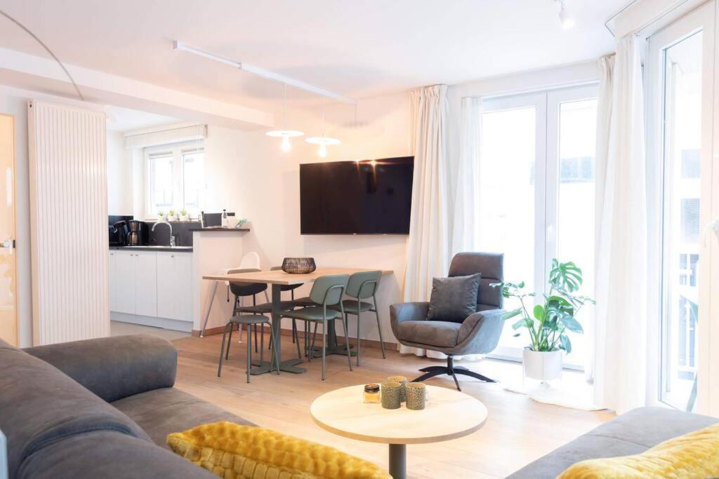 A Bien Venue - Modern Appartement, 50M Van Zee Knokke-Heist Exterior photo